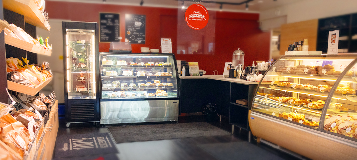 Nurmi & Sulosen Raisiosta löydät tuoreet kotimaiset leivät ja leivonnaiset