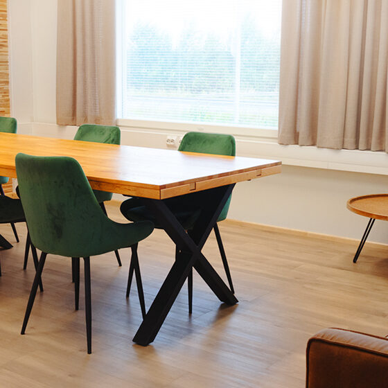 Seinäjoen kahvilasta voit varata myös neuvottelutilan kokouksille tai vaikka yksityisemmille lounaille