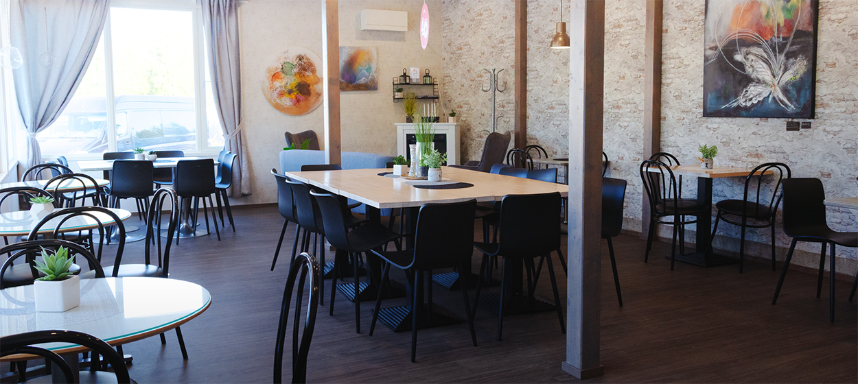 Ylivieskan lähileipomon kahvilamyymälän tilat myös varattavissa yksityistilaisuuksiin – ota yhteyttä ja kysy mahdollisuuksista.